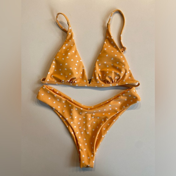 Tiny heart bikini - Picture 3 of 4